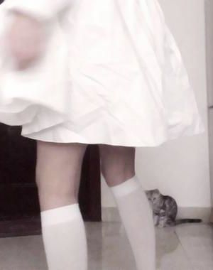 听说她很美 作者：今好