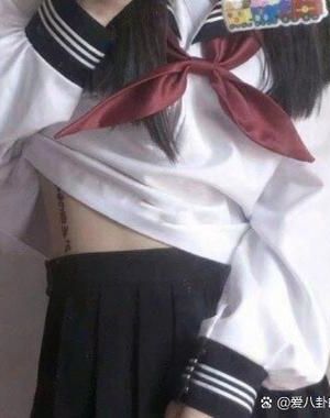 《恶毒炮灰的批水有毒》作者：苏格拉没有底 作者：苏格拉没有底